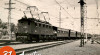 Foto rangkaian kereta api listrik dari Stasiun Kereta Api Manggarai yang menghubungkan lalu lintas antara Jakarta Kota dan Jatinegara, 31 Agustus 1952.